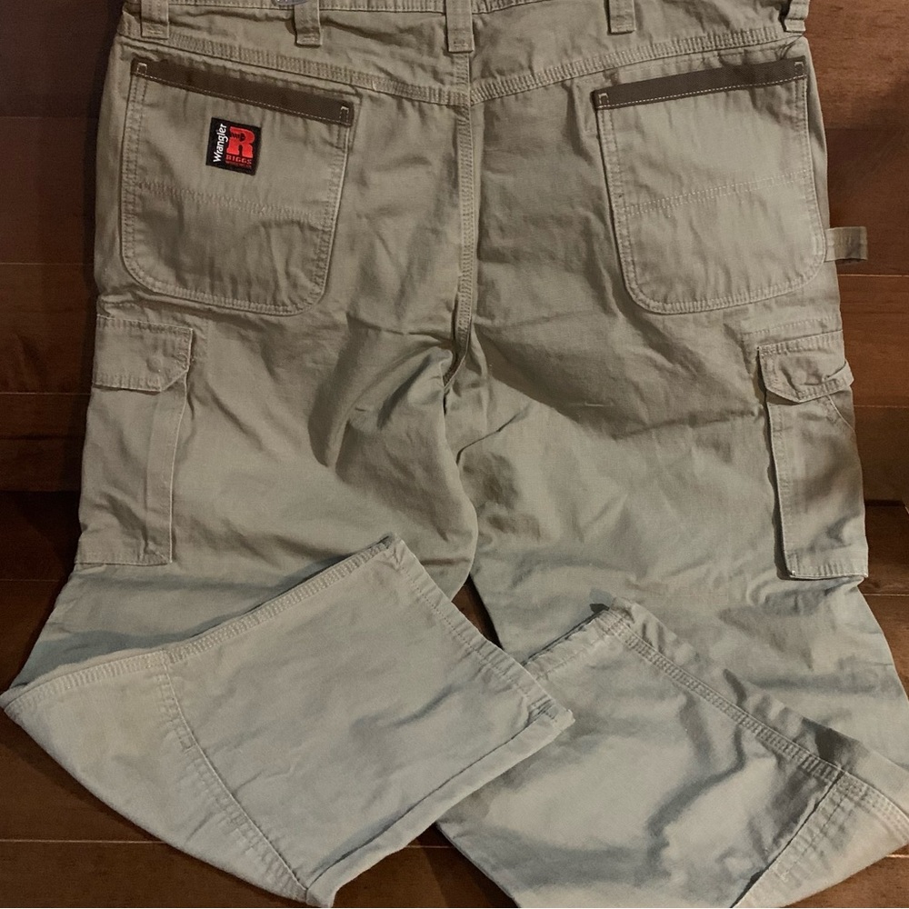 Wrangler RIGGS Workwear Ripstop Ranger Pants, 42x30 - Picture 3 of 6